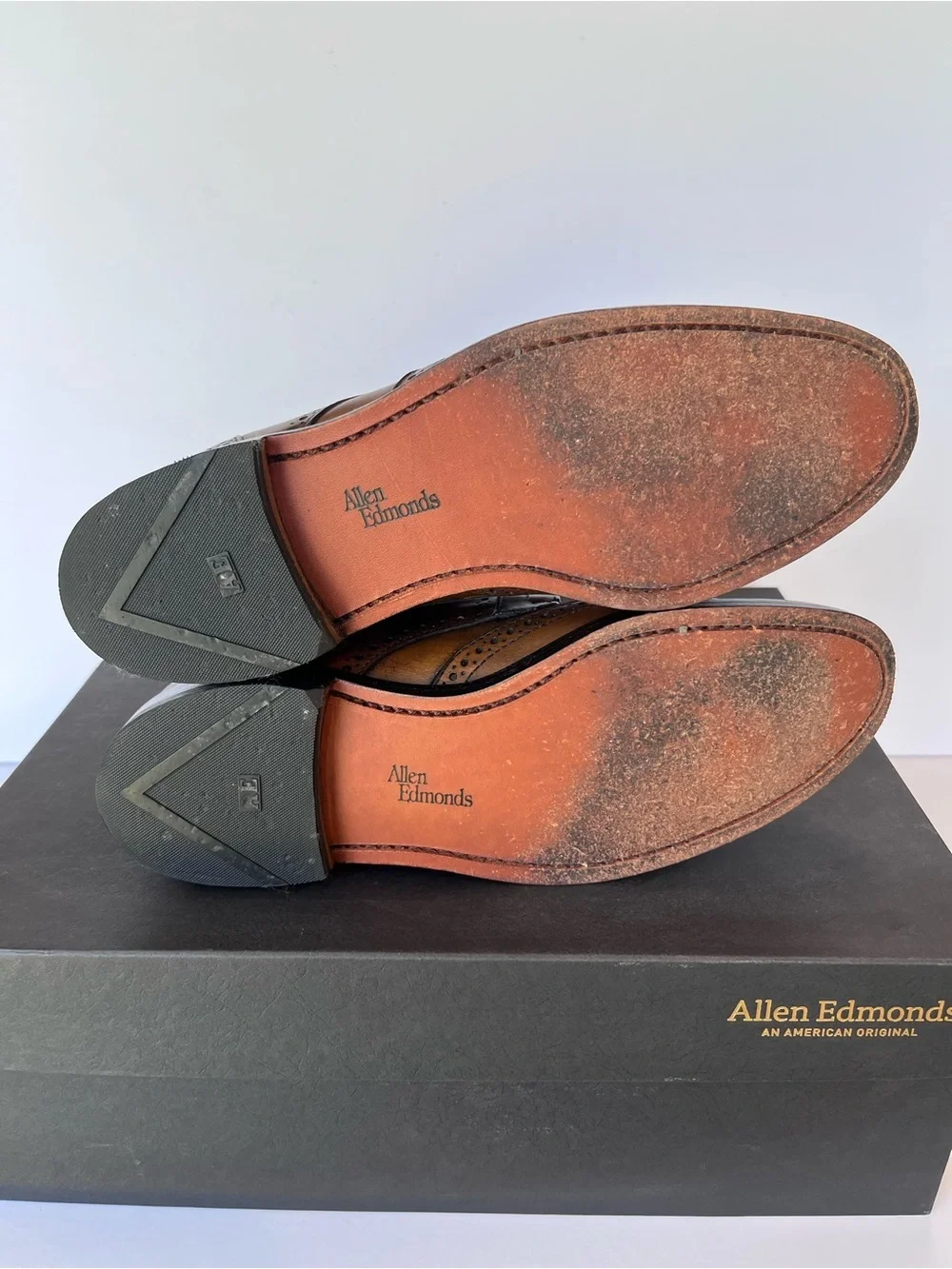 Allen Edmonds Dalton Wing Tip Leather Boots Bourbon